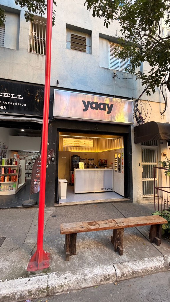 Fachada da Yaay